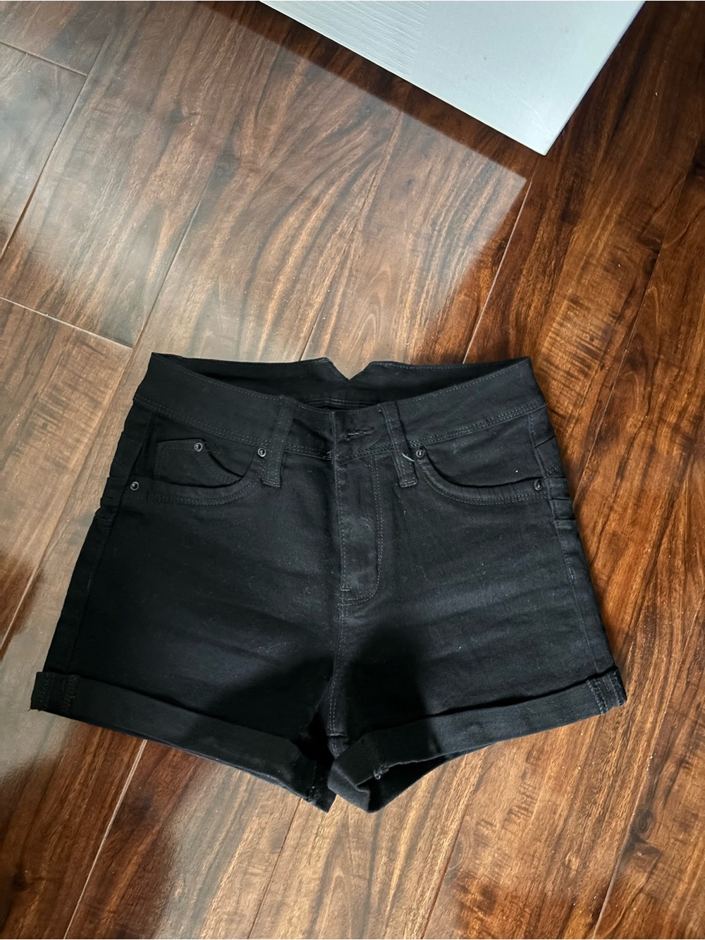 Black High-Waist Rolled Hem Denim Shorts